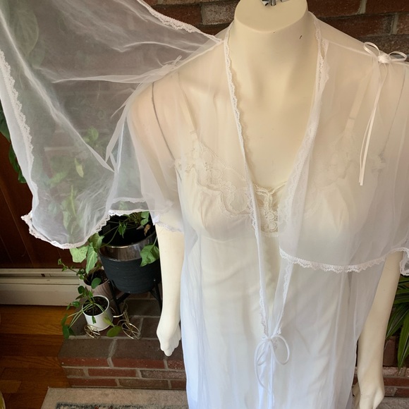 Vintage mid century capelet peignoir dressing gown - Picture 3 of 6